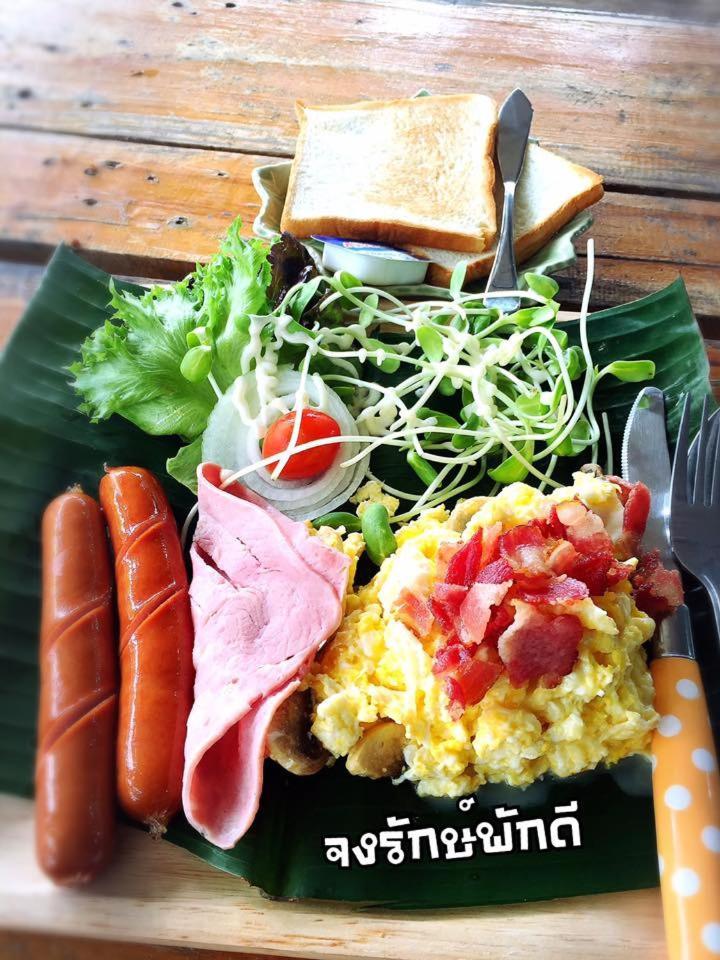 Jong Lux Pak Dee Bed & Breakfast Uttaradit Eksteriør bilde