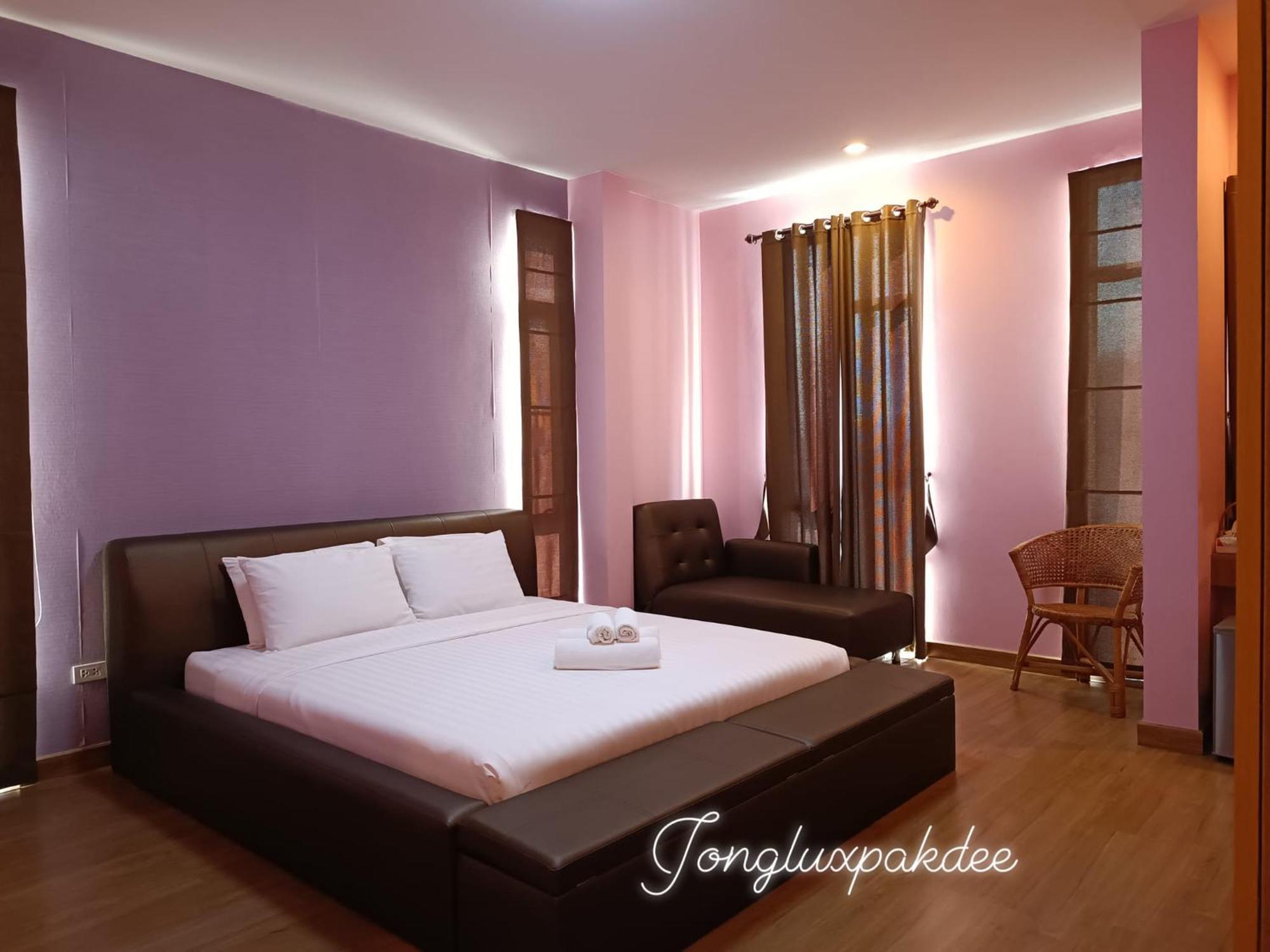 Jong Lux Pak Dee Bed & Breakfast Uttaradit Eksteriør bilde