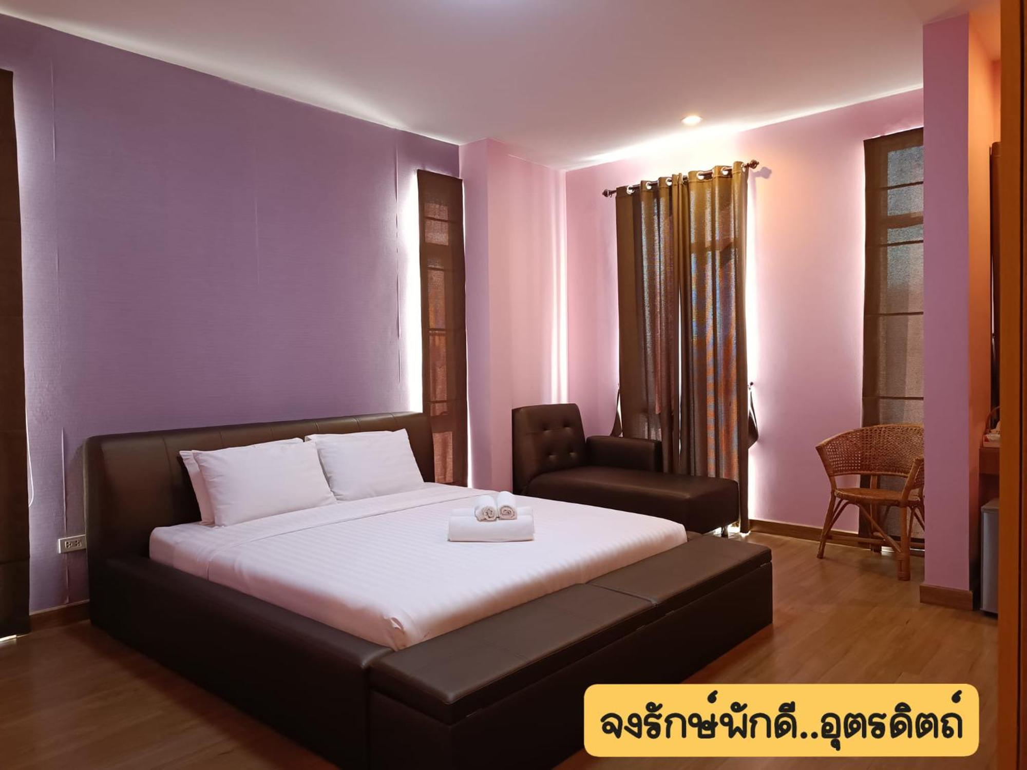 Jong Lux Pak Dee Bed & Breakfast Uttaradit Eksteriør bilde